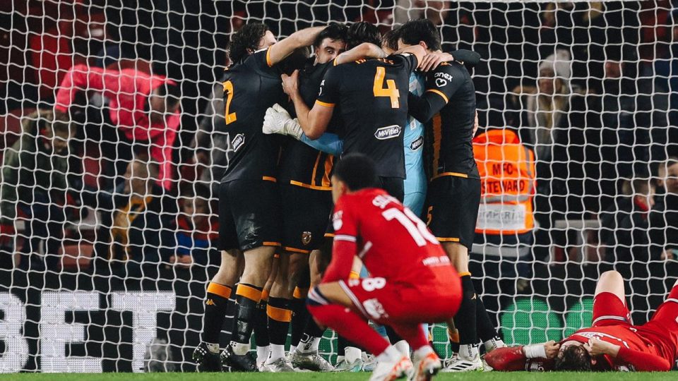 Ozan Tufan attı Hull City kazandı